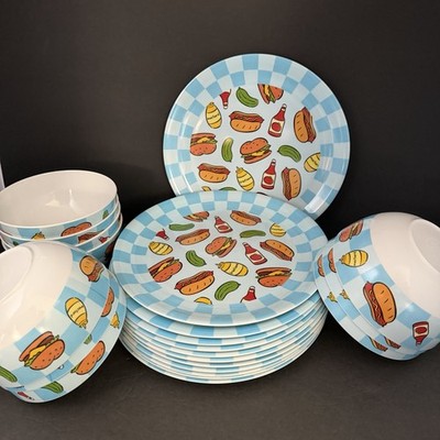 Everyday Gibson Set Of 22 Plastic Plates&Bowls BBQ Summer Burger Hot Dog Picnic