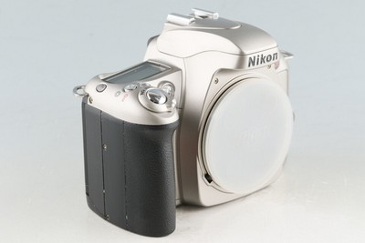 Nikon Us + AF Nikkor 28-80mm F/3.3-5.6 G + 70-300mm F/4-5.6 G Lens