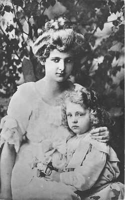 Postcard Woman with Child, Mother with Daughter Postcard before 1920