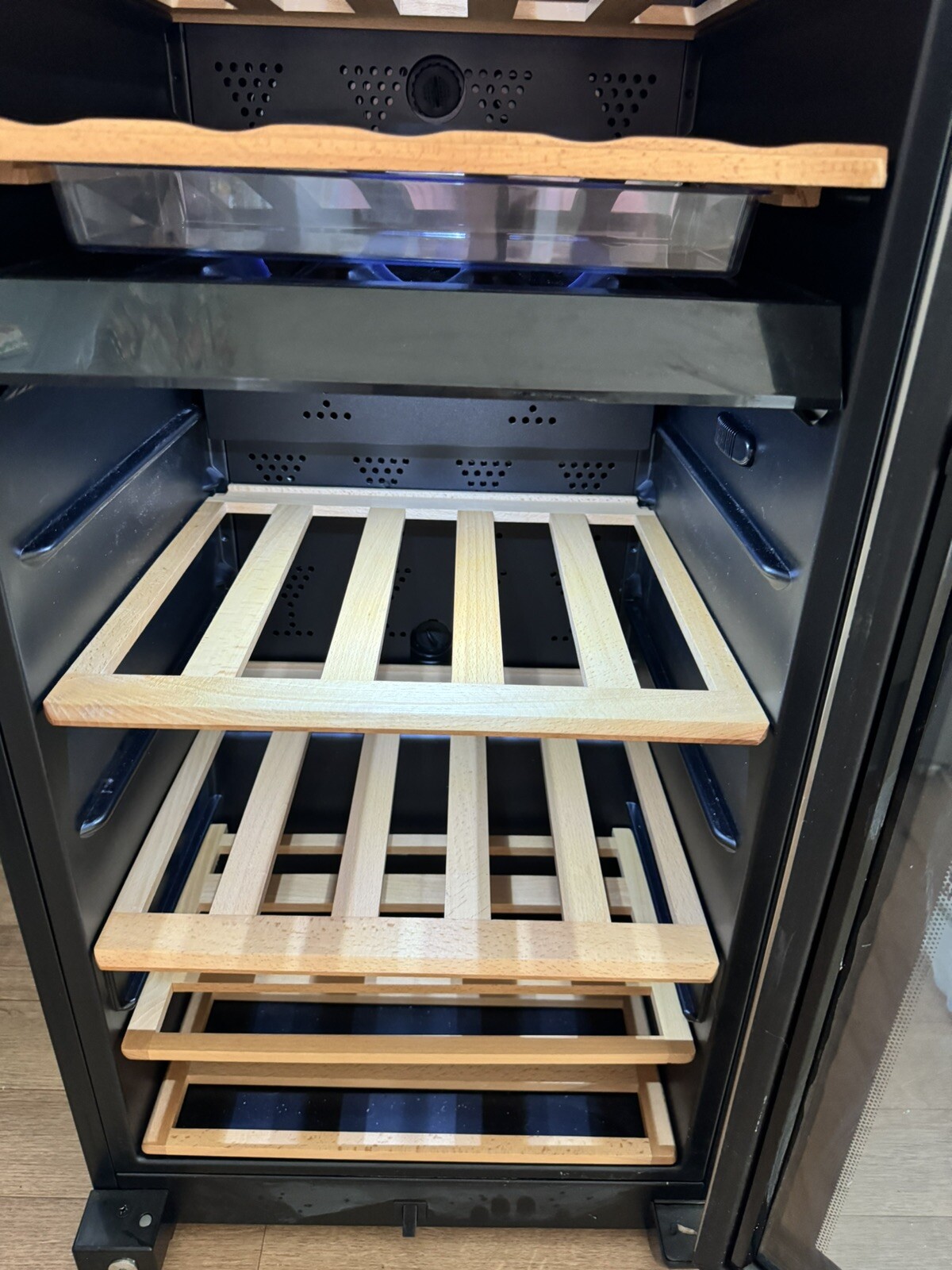 Haier WS53GDA Dual Zone 53 Bottle Wine Cooler Wine Fridge eBay