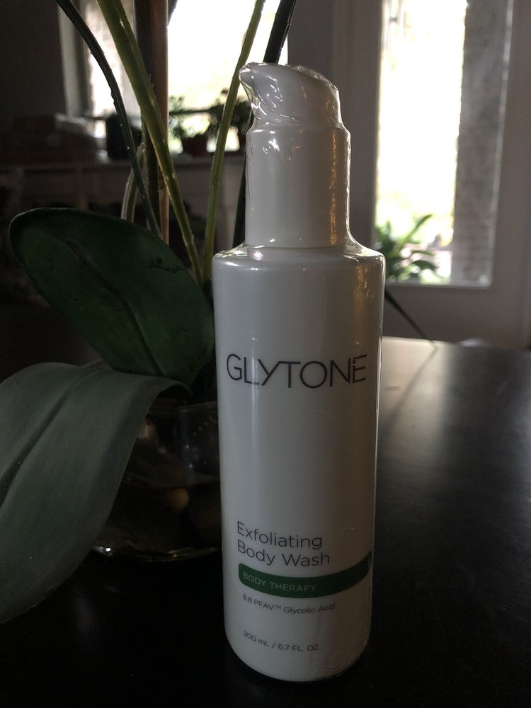 Glytone Exfoliating Body Wash with 8.8 Free Acid Value Glycolic Acid, Keratosis