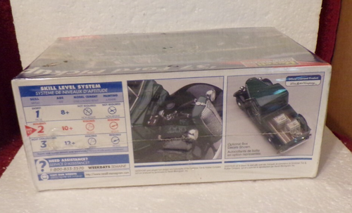 Look Revell 37 Ford Pickup Truck Modellbausatz Maßstab 1:25 Neu in OVP - Bild 4 von 6