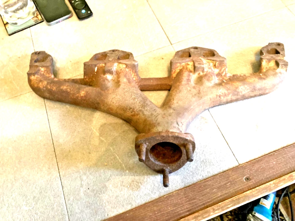 Colector de escape Triumph TR250 TR6 GT6. Original OEM V3118 Foto 3 de 3