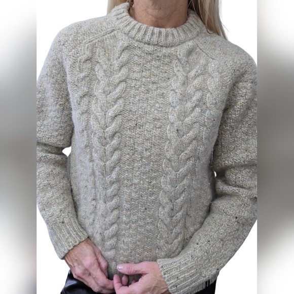 Finisterre 100% Wool Cable Knit Chunky Crewneck Sweater Natural Oatmeal M