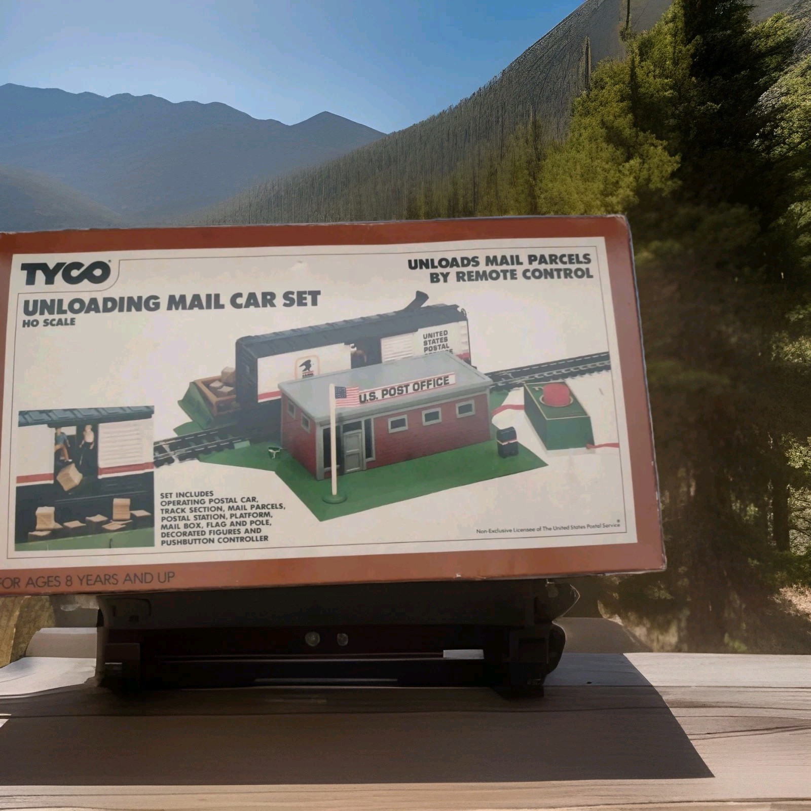 Tyco Trains Unloading Mail Car  Post Office NIB Action Kit Set Railroad Building