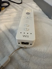 Wii Bundle w NIB Fit Board  Cords Controlle & Sensor Bar + 5 Games Lot TESTED