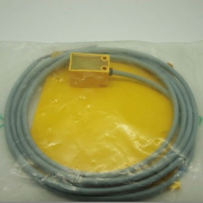 one brand new TURCK NI5-Q18-RP6X Induktiver sensor FREE SHIPPING