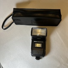 Nikon Speedlight SB-16 with Nikon SS-16 Soft Case Clean Needs Battery Holder