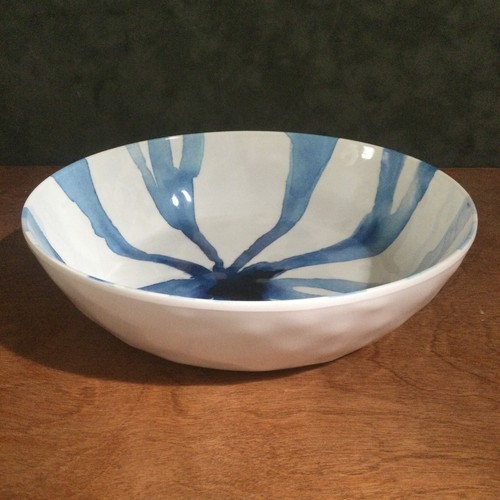 Max Studio Home 4 Dinner Plates + 3 Bowls; Melamine; 4 Different Tie Dye Pattern - Picture 11 of 16