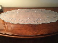 Trittico centrini camera letto ricamati a mano in organza  antichi celeste UNICI