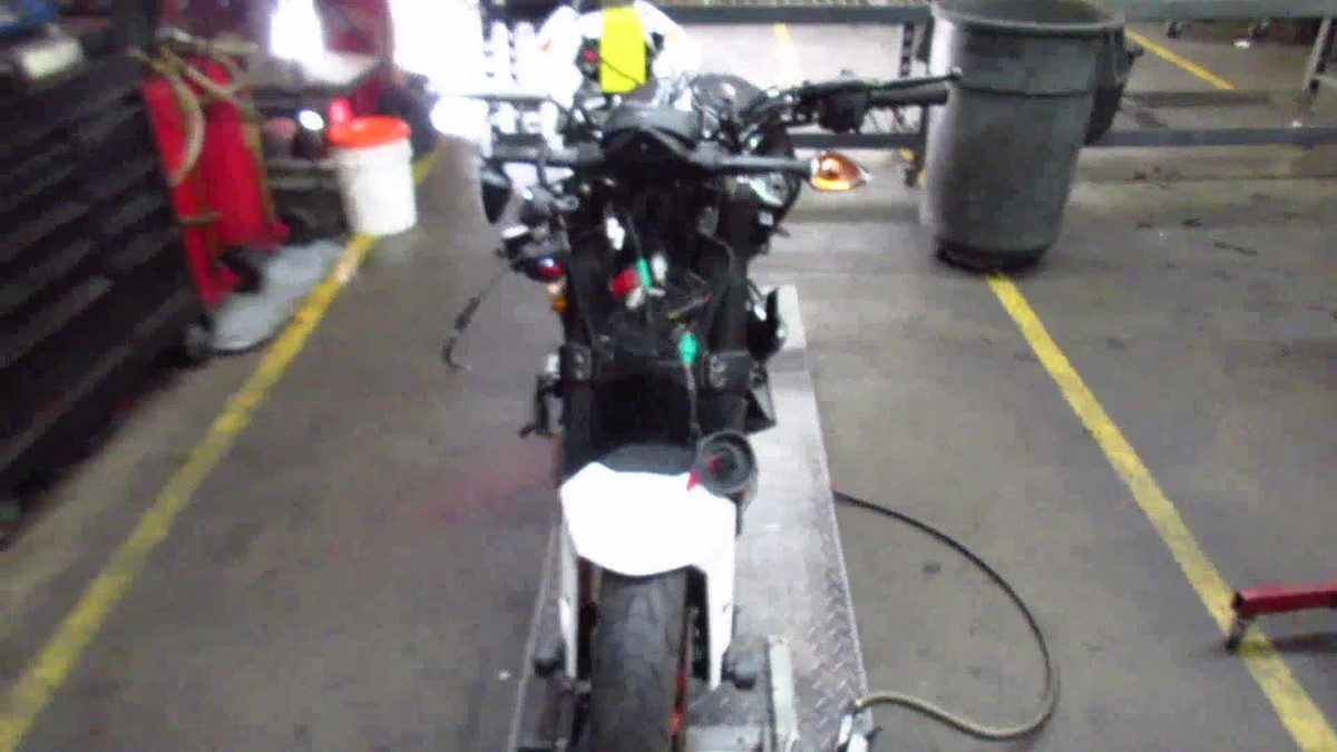 2021 21-23 KTM Duke 200 ABS Anti Lock Brake Module Pump Control