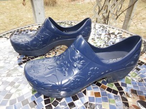 dansko rubber clogs