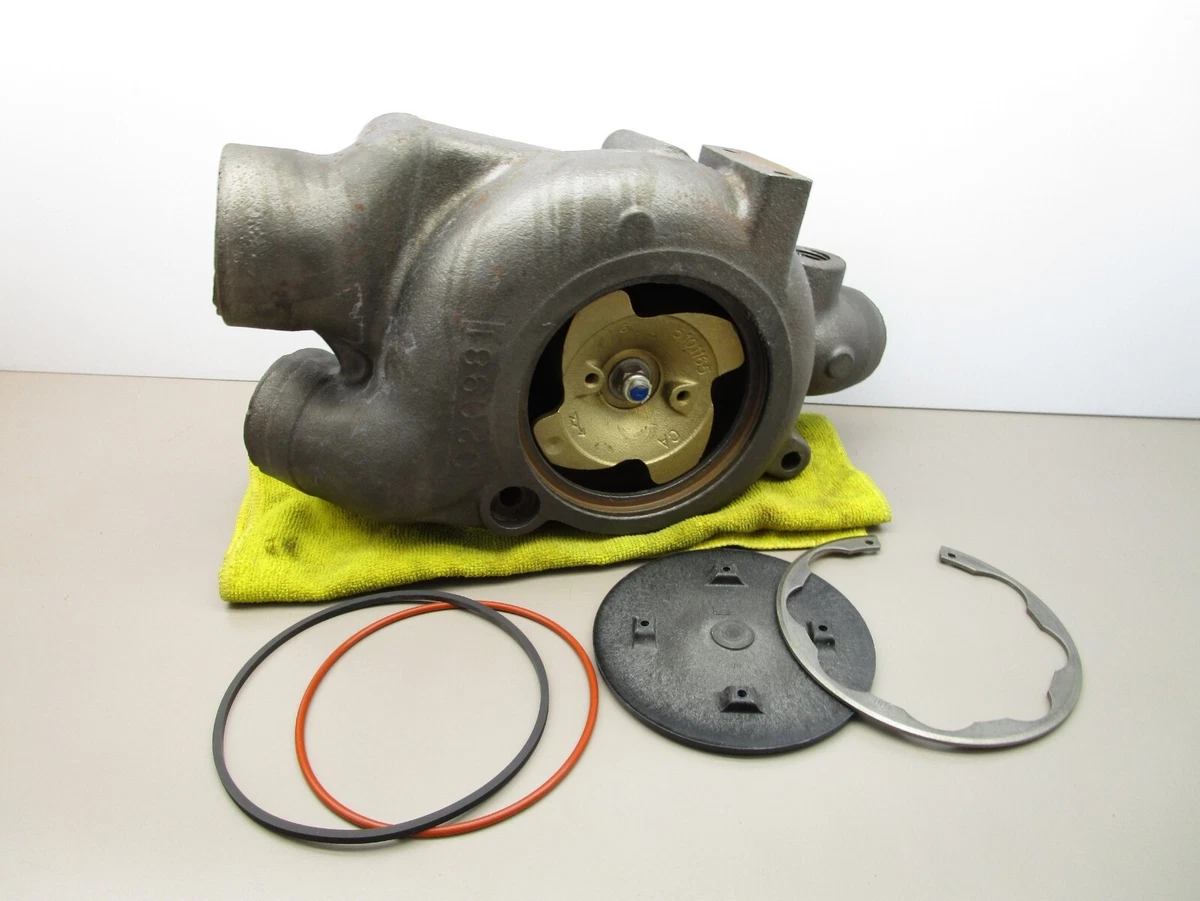Detroit Diesel R23511943 Remanufactured Water Pump OLD STYLE for  