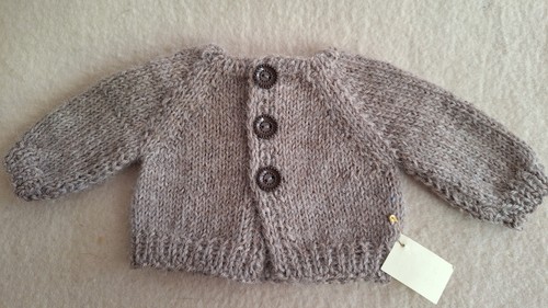 Wunderschöne Strickjacke für ca. 32 - 36 cm Bär oder Puppe - Handarbeit!