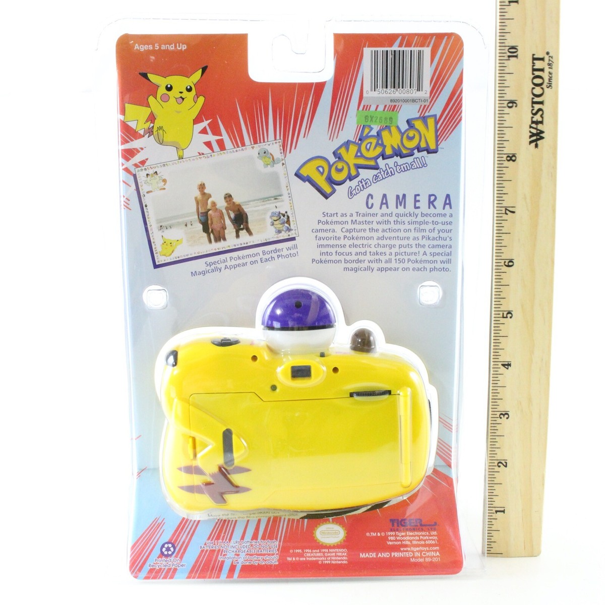 Pokemon Camera w/ Flash Tiger Electronics Nintendo Game Freak