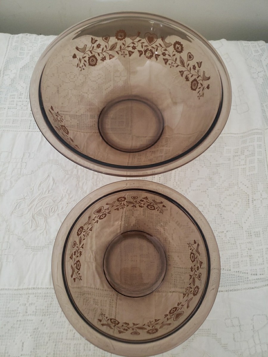 Vintage Pyrex Brown 2.5L Mixing Bowls 325 & 322 Flower Bird Vintage Pyrex Brown 2.5L Mixing Bowls 325 & 322 Flower Bird