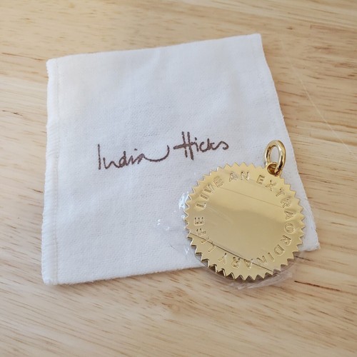 India Hicks Live An Extraordinary Life Pendant, GOLD NIB Retired Item NEW