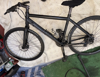 Cannondale Quick Hybrid Bike 700C Black Disc Brakes Flat Bar Aluminum