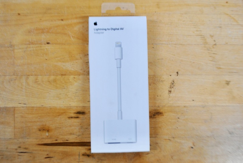 APPLE LIGHTING TO DIGITAL AV ADAPTER