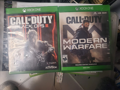 LOT OF 2: COD BLACK OPS III + COD MODERN WARFARE /Xbox One LIGHT SCRATCHES