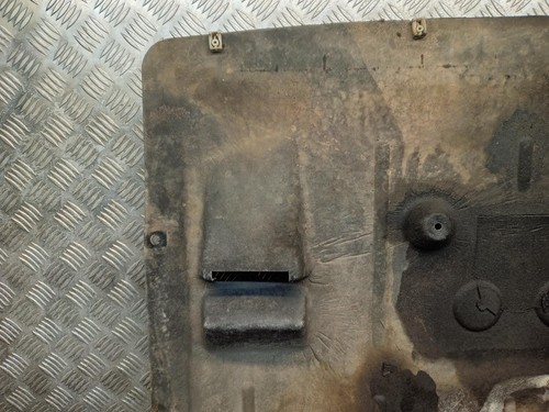 BMW X2 MOTOR UNDERTRAY PROTECTOR CONTRA SALPICADURAS MANUAL XDRIVE 18D 7357972 F39 2017 - 2024 - Imagen 11 de 12