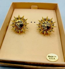 Vtg KIRKS FOLLY  Gold Tone Clip On Earrings Sun Face w Aurora Borealis Accents