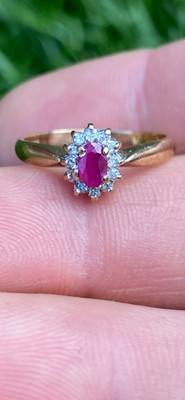 Ring 9 kt Gold natürlicher Rubin und Diamant