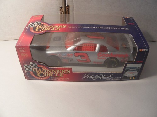 Winner's Circle NASCAR auto da corsa 1:24 Dale Earnhardt #3 Monte Carlo Goodwrench - Foto 1 di 11