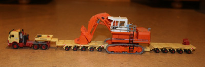 Kibri H0, Baumann Schwertransport mit Liebherr 992, gebaut