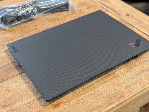 LENOVO THINKPAD X1 CARBON Gen11 G11 i7-1370P 64GB RAM 2,8K 14 OLED HDR 1TB ITALY - Afbeelding 5 van 18