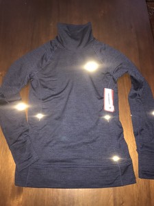 new balance women's heat pullover