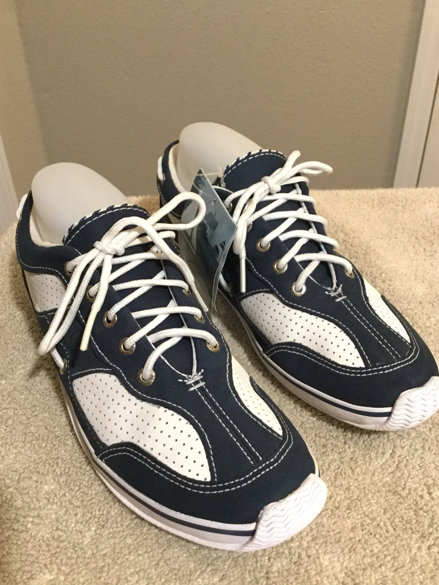 Sperry white hotsell leather shoes