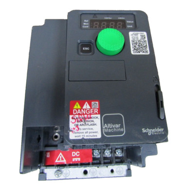   ALTIVAR 320 ATV 2 HP INVERTER AC SPEED DRIVE 480V 3Ø 1.5kW ATV320U15N4C