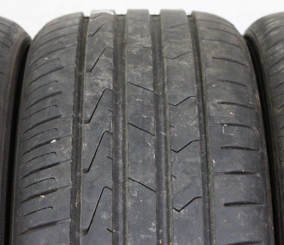 4 x 215/45R18 89V Summer Tyres Hankook Ventus Prime 3 2x6-6.5mm/2x7.5 ...
