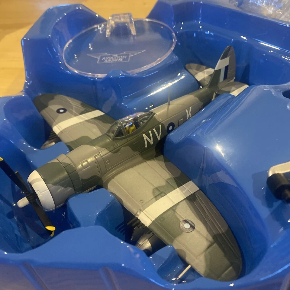 The Aviation Archive Limited Edition P-47D Thunderbolt MkII Die Cast 1:72 Model - Image 3 of 4