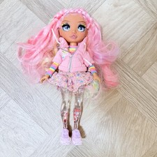 Rainbow High Sparkle & Shine - Rosetta (Pink)...