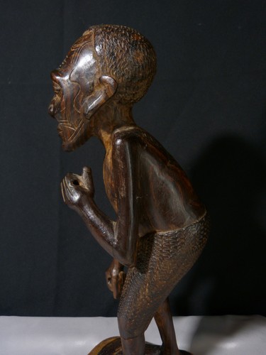 Sculpture statue africaine en bois d'ébène homme africain afrique 20 siècle - Picture 10 of 20