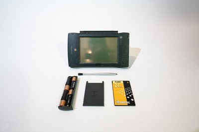 launches 2100 MessagePad Newton ニュートン 2100 MessagePad Newton APPLE | history Apple in Today その他