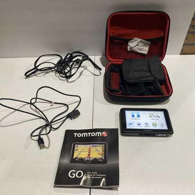 TomTom 4CQ01 Black 5.0'' Touchscreen Display Bundle w/ Mount and Charging Cables