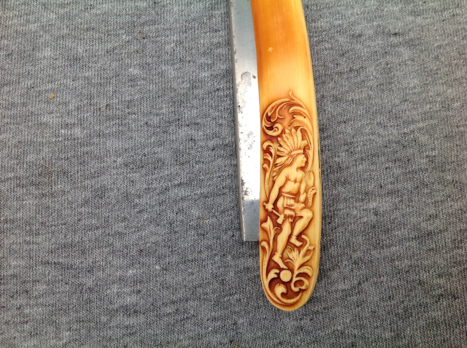 Clauss Straight Razor, Fancy "Dancing Chief with Hatchet" Scales