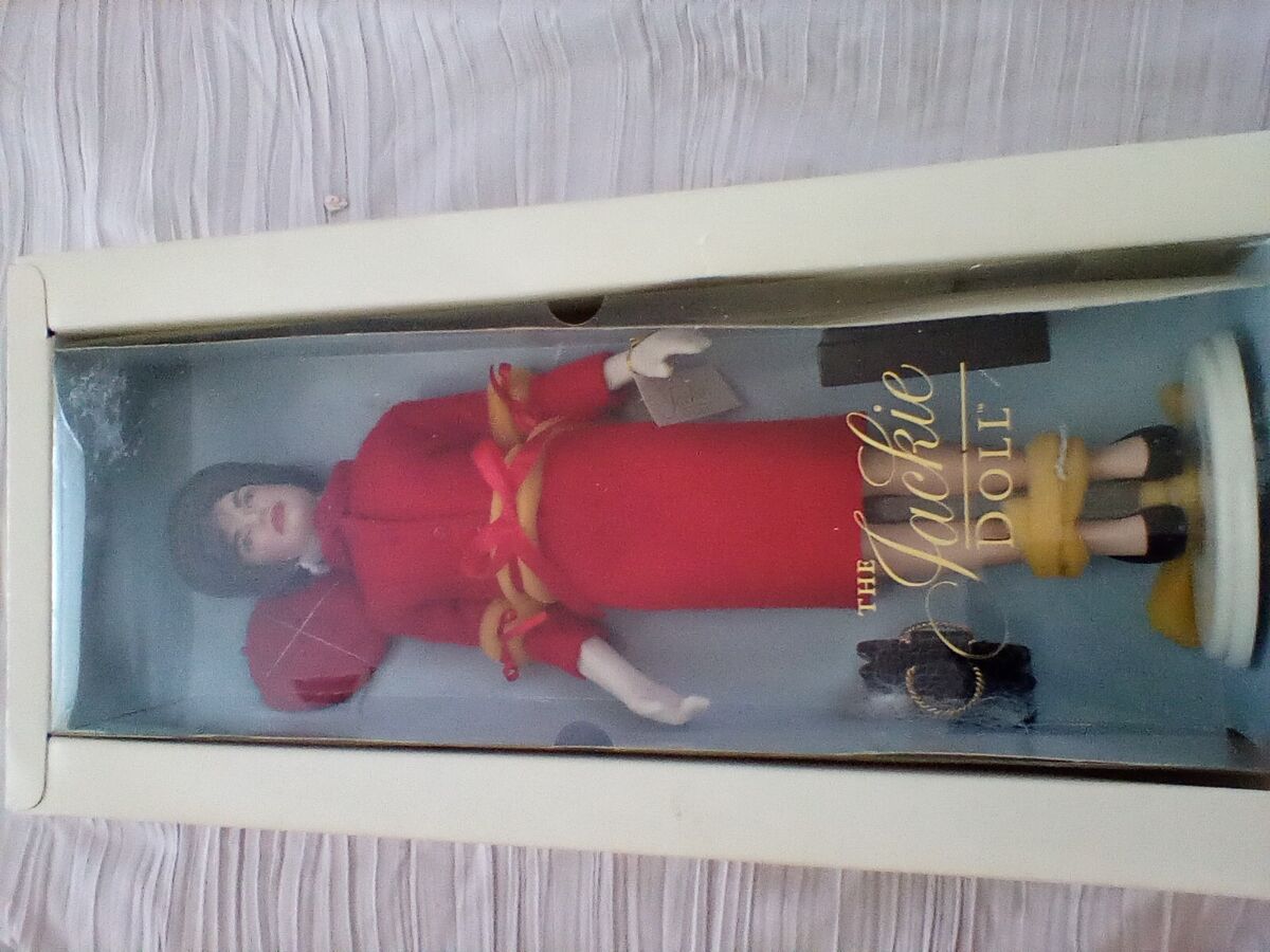 Franklin Mint The Jackie Doll Jacqueline Lee Bouvier Kennedy Franklin Mint The Jackie Doll Jacqueline Lee Bouvier Kennedy