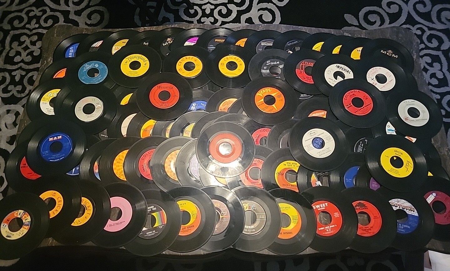 100 Vinyl Records 7