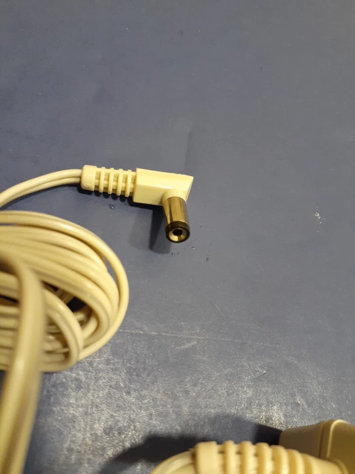 Adaptador de CA Uniden AD-310 9V 210mA para teléfono con cable enchufe de 5,5 mm Foto 3 de 3
