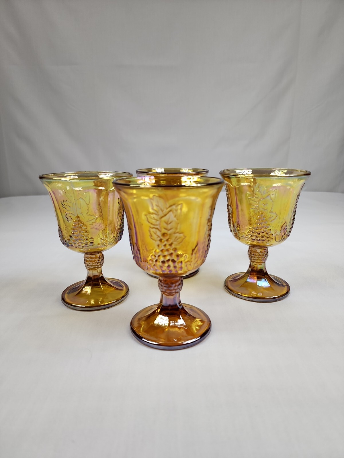 Vintage Gold Iridescent Indiana Carnival Glass Goblet Harvest Grape Set Of 4