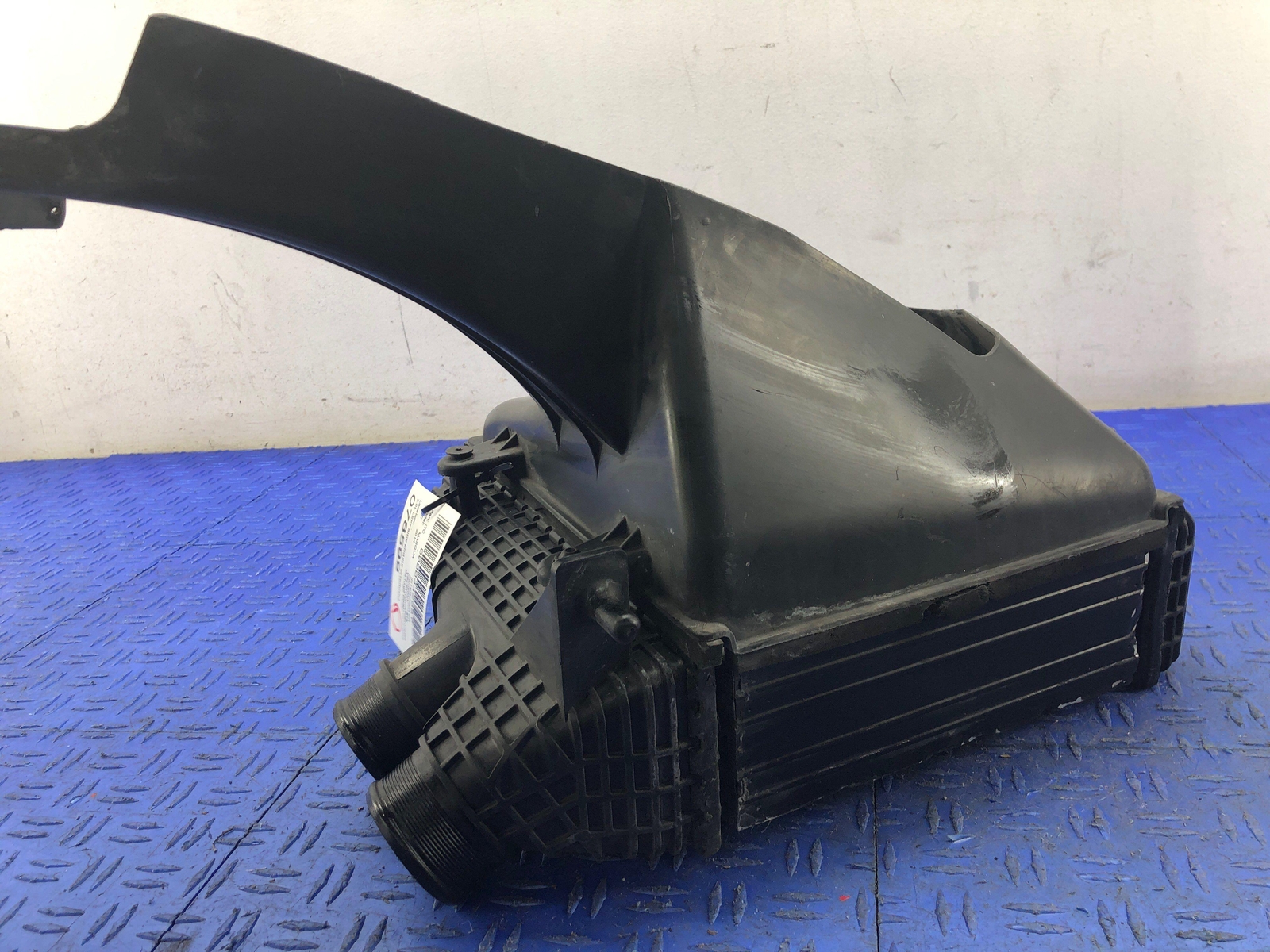 2014-2021 MASERATI GHIBLI QUATTROPORTE LEFT ENGINE INTERCOOLER DUCT 16474839