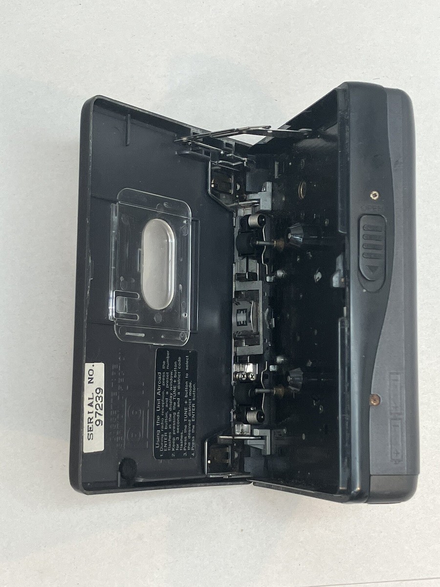ミュージック CD Sony Walkman Cassette Player WM-FX52 Turns On Radio Works