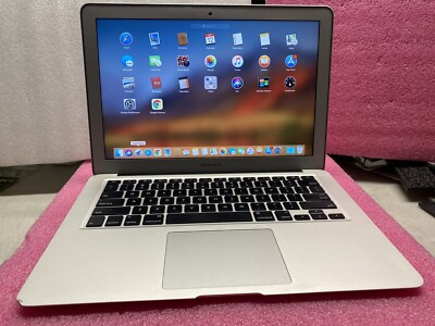 MacBook Air 13” Mid 2011 1.8 GHz Intel Core i7 4GB RAM 256GB SSD 