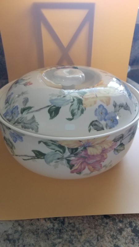 Oscar De La Renta English Tapestry Casserole Dish