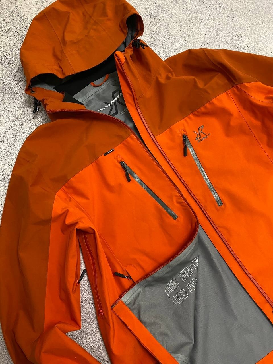 Men's  Revolution Race Silence Proshell 3L Jacket Size 3/4XL image 2