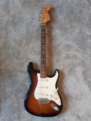 American Special Stratocaster , Rosewood Fingerboard, 2-Color Sunburst